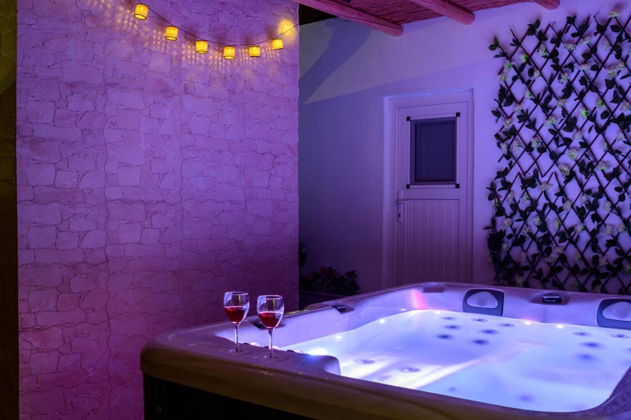 דירות Heart Of Oia - Private House With Jacuzzi מראה חיצוני תמונה